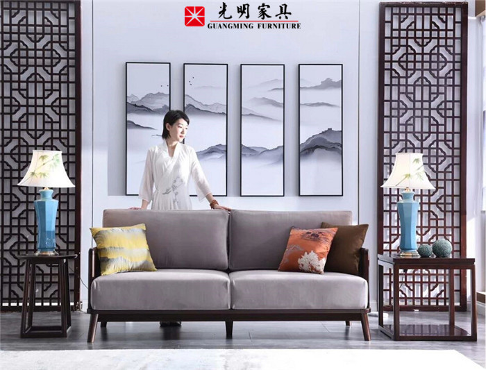 現(xiàn)代家居裝修搭配新中式實(shí)木家具才時尚
